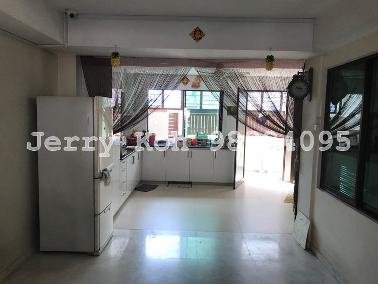 Jalan Arif (D19), Terrace #158295672